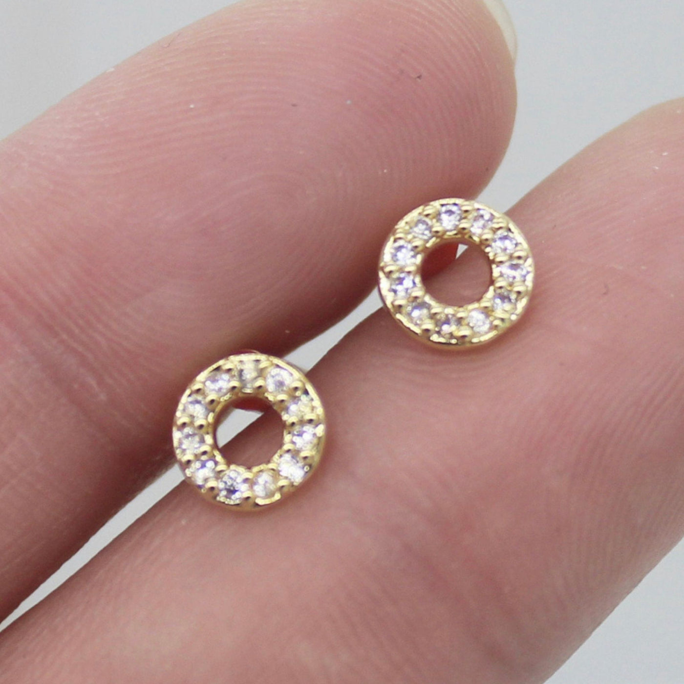 Halo Circle Cubic Zirconia Stud Earrings in Gold