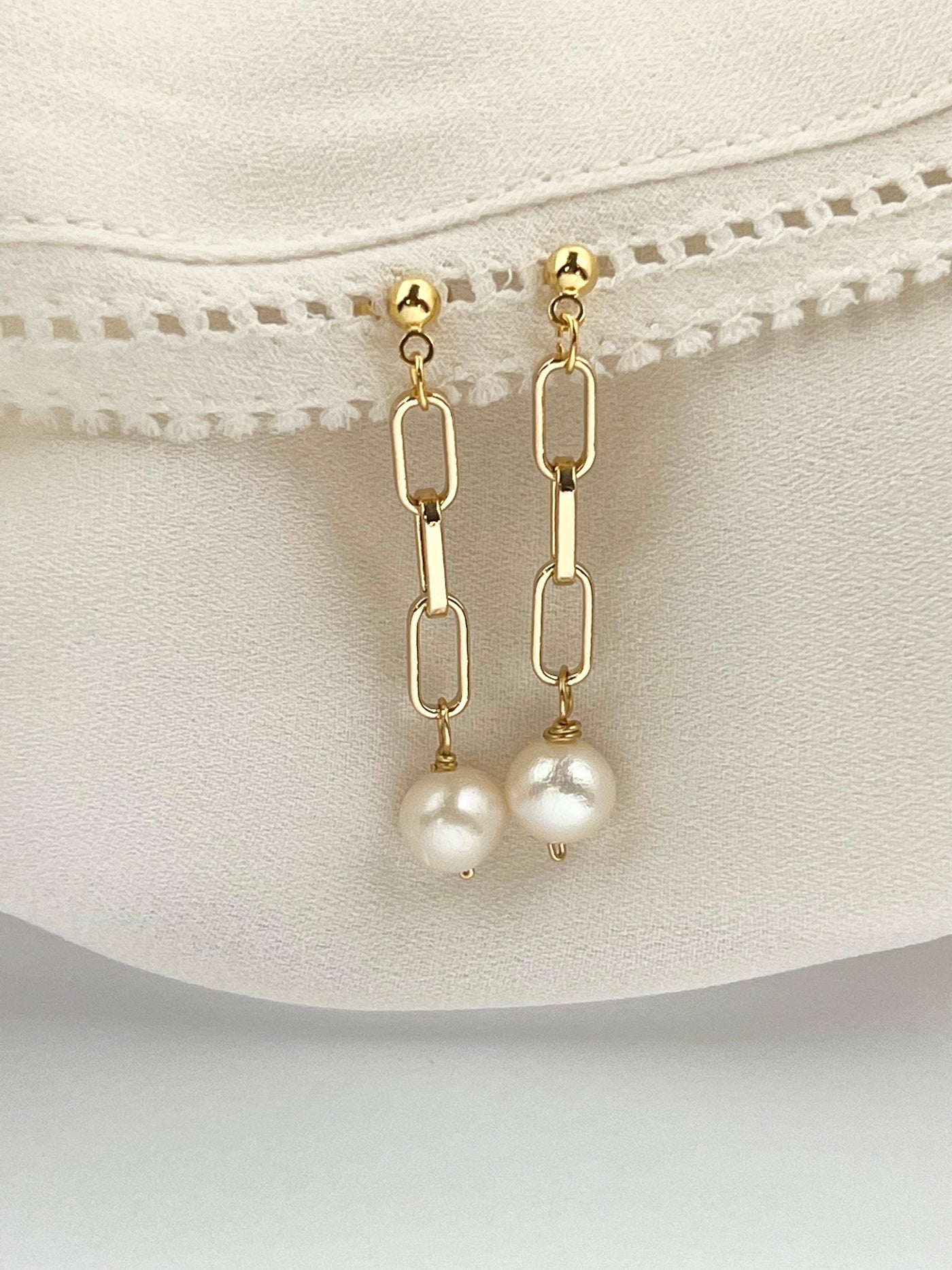 Gold Chain Link Freshwater Pearl Earrings